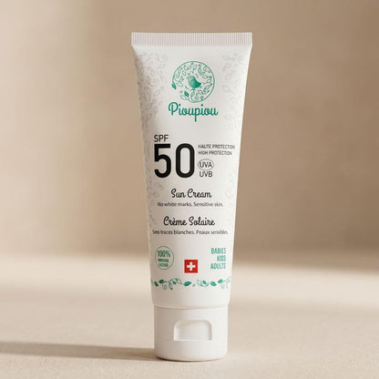 Application crème solaire minérale enfant SPF50